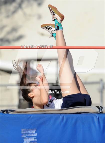 Thumbnail 2 in 50th Asics Laguna Beach Trophy Invitational (High Jump) photogallery.