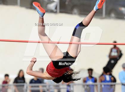 Thumbnail 3 in 50th Asics Laguna Beach Trophy Invitational (High Jump) photogallery.