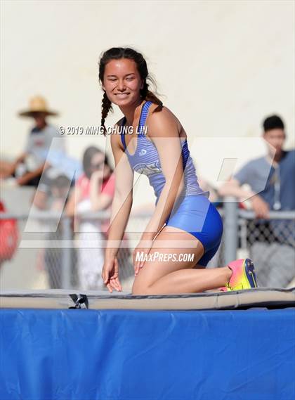 Thumbnail 3 in 50th Asics Laguna Beach Trophy Invitational (High Jump) photogallery.