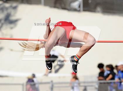 Thumbnail 3 in 50th Asics Laguna Beach Trophy Invitational (High Jump) photogallery.