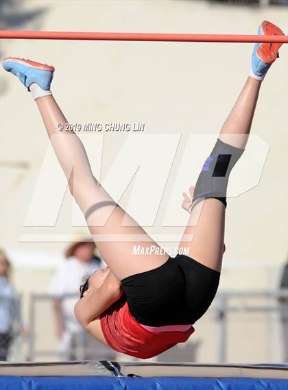 Thumbnail 1 in 50th Asics Laguna Beach Trophy Invitational (High Jump) photogallery.