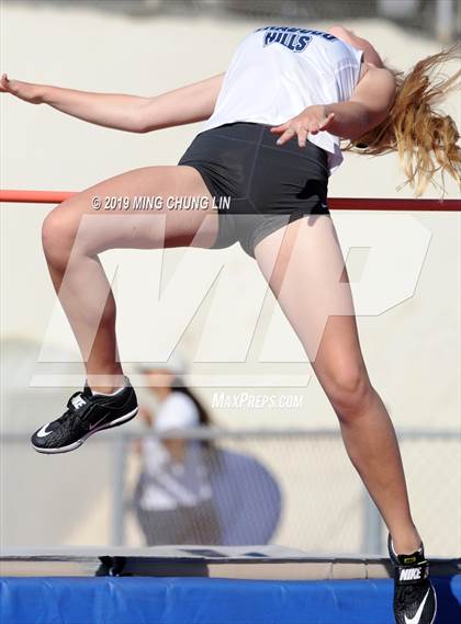 Thumbnail 3 in 50th Asics Laguna Beach Trophy Invitational (High Jump) photogallery.