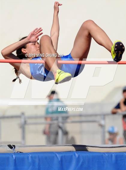 Thumbnail 2 in 50th Asics Laguna Beach Trophy Invitational (High Jump) photogallery.