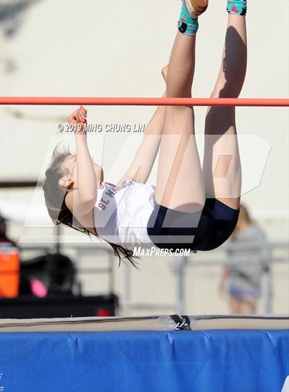 Thumbnail 1 in 50th Asics Laguna Beach Trophy Invitational (High Jump) photogallery.