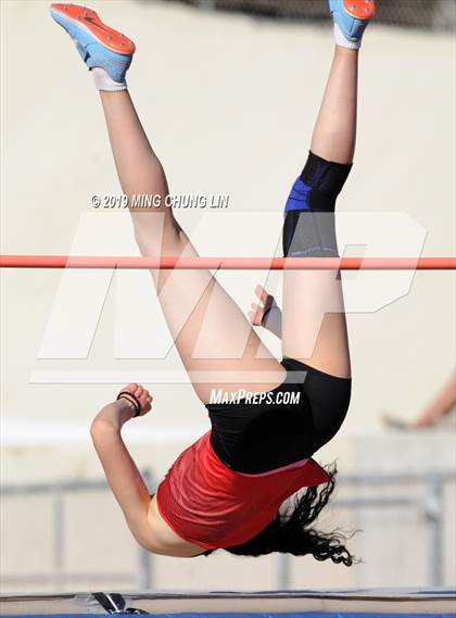 Thumbnail 2 in 50th Asics Laguna Beach Trophy Invitational (High Jump) photogallery.
