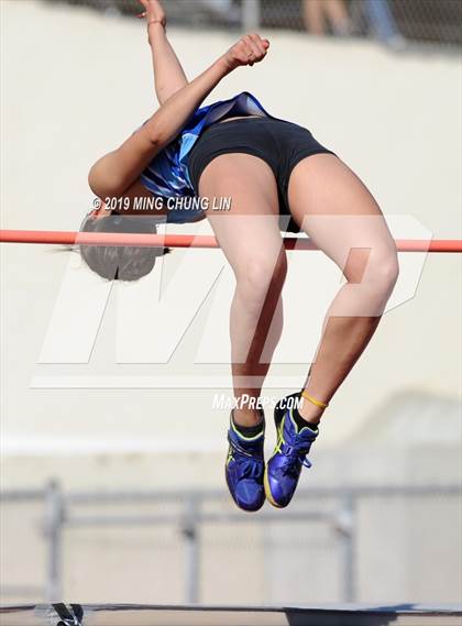 Thumbnail 3 in 50th Asics Laguna Beach Trophy Invitational (High Jump) photogallery.