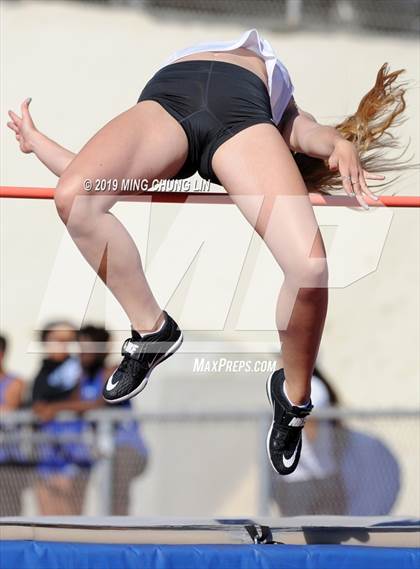 Thumbnail 1 in 50th Asics Laguna Beach Trophy Invitational (High Jump) photogallery.