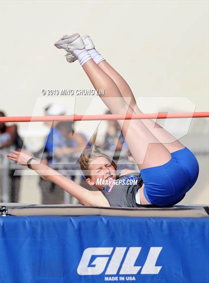 Thumbnail 2 in 50th Asics Laguna Beach Trophy Invitational (High Jump) photogallery.