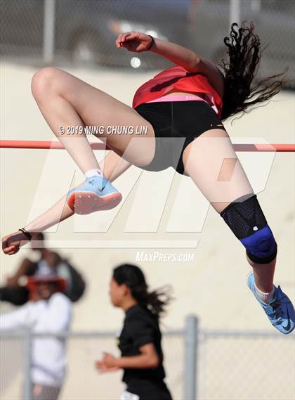 Thumbnail 2 in 50th Asics Laguna Beach Trophy Invitational (High Jump) photogallery.