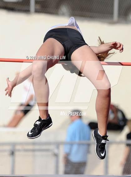 Thumbnail 1 in 50th Asics Laguna Beach Trophy Invitational (High Jump) photogallery.