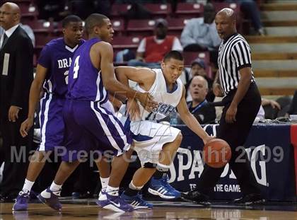 Thumbnail 1 in Sacramento vs. Sacred Heart Cathedral (CIF NorCal D3 Final) photogallery.