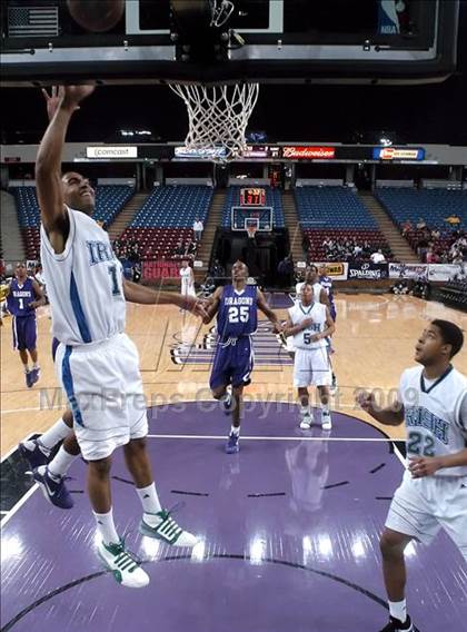Thumbnail 3 in Sacramento vs. Sacred Heart Cathedral (CIF NorCal D3 Final) photogallery.