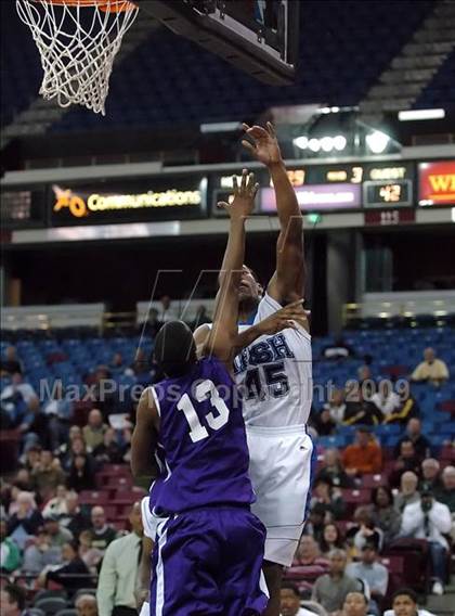 Thumbnail 1 in Sacramento vs. Sacred Heart Cathedral (CIF NorCal D3 Final) photogallery.
