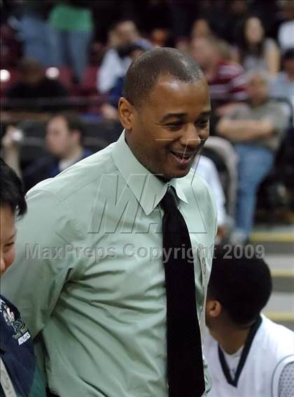 Thumbnail 3 in Sacramento vs. Sacred Heart Cathedral (CIF NorCal D3 Final) photogallery.