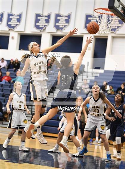 Thumbnail 2 in Hudson @ Tallmadge photogallery.