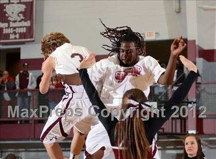 Thumbnail 2 in Maryville vs. Alcoa photogallery.
