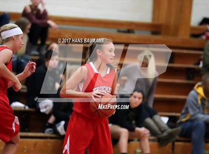 Thumbnail 3 in Hug vs. Truckee photogallery.