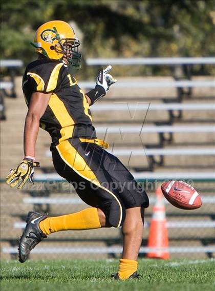 Thumbnail 2 in Gonzaga @ Archbishop Carroll photogallery.