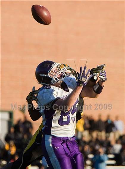 Thumbnail 2 in Gonzaga @ Archbishop Carroll photogallery.