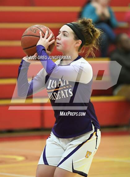 Thumbnail 2 in Alameda vs. Ukiah photogallery.