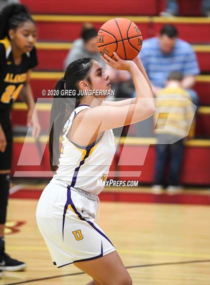 Thumbnail 2 in Alameda vs. Ukiah photogallery.