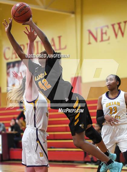 Thumbnail 1 in Alameda vs. Ukiah photogallery.