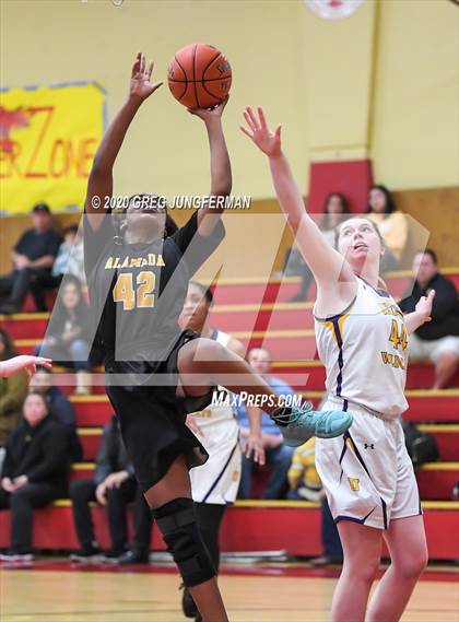 Thumbnail 3 in Alameda vs. Ukiah photogallery.