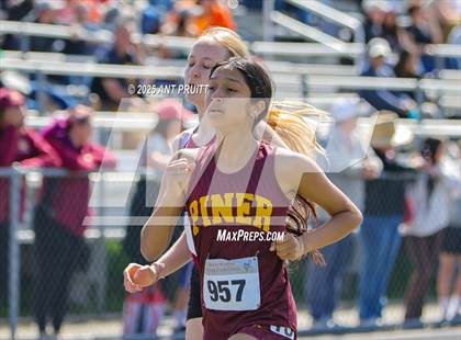 Thumbnail 1 in Bryan Bradley Viking Track Classic (800m) photogallery.