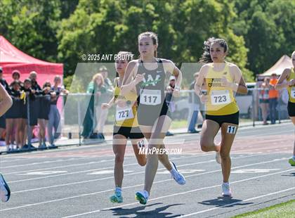 Thumbnail 1 in Bryan Bradley Viking Track Classic (800m) photogallery.