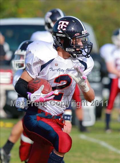 Thumbnail 3 in Tri-City Christian @ Army-Navy photogallery.