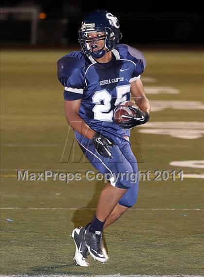 Thumbnail 3 in Horizon vs. Sierra Canyon photogallery.