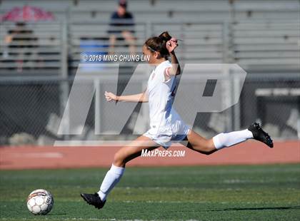 Thumbnail 2 in Aliso Niguel vs. Hart (Aliso Cup Tournament) photogallery.