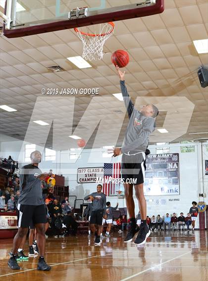 Thumbnail 2 in New Albany vs. Holly Springs (Hotbed Classic) photogallery.