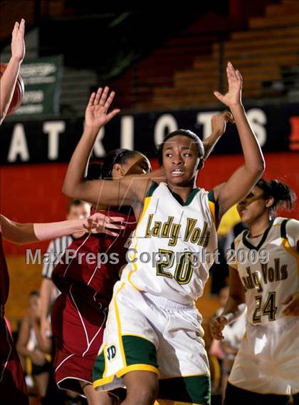 Thumbnail 2 in Hartselle vs. Jeff Davis (Huntsville Times Ladies Classic) photogallery.