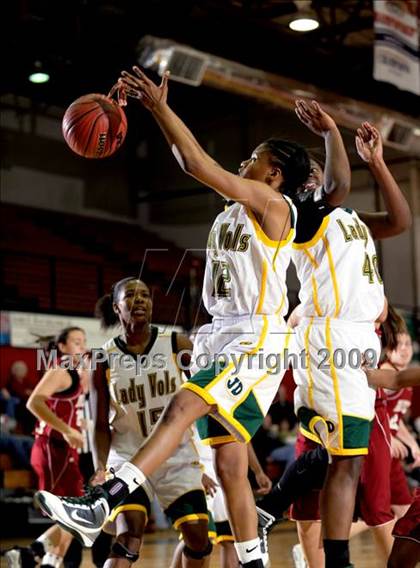 Thumbnail 1 in Hartselle vs. Jeff Davis (Huntsville Times Ladies Classic) photogallery.
