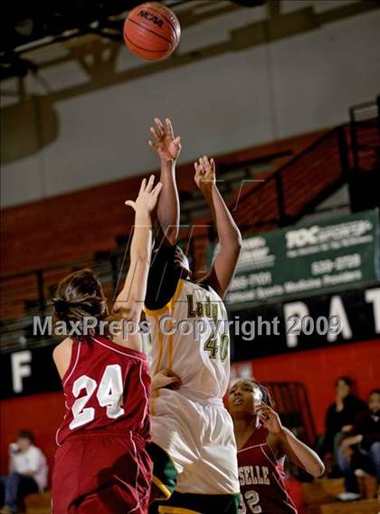Thumbnail 1 in Hartselle vs. Jeff Davis (Huntsville Times Ladies Classic) photogallery.