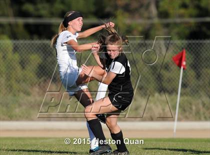 Thumbnail 3 in Oaks Christian @ Sunny Hills (CIF-SS D2 Playoffs) photogallery.