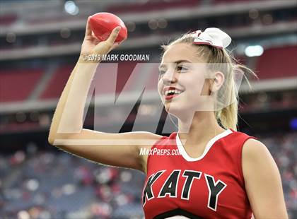 Thumbnail 3 in Katy vs North Shore (UIL 6A Regional Playoff) photogallery.