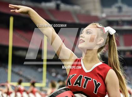 Thumbnail 3 in Katy vs North Shore (UIL 6A Regional Playoff) photogallery.