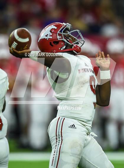 Thumbnail 1 in Katy vs North Shore (UIL 6A Regional Playoff) photogallery.