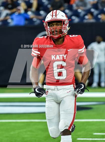 Thumbnail 1 in Katy vs North Shore (UIL 6A Regional Playoff) photogallery.