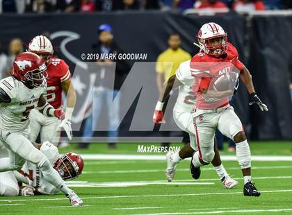 Thumbnail 2 in Katy vs North Shore (UIL 6A Regional Playoff) photogallery.