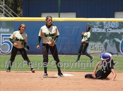Thumbnail 3 in Narbonne vs. Maywood Academy (CIF LACS Invitational Final) photogallery.
