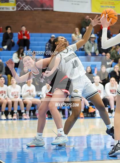 Thumbnail 3 in Spanish Fork @ West Jordan (UHSAA 5A Round 1) photogallery.