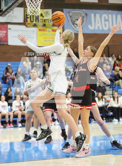 Thumbnail 1 in Spanish Fork @ West Jordan (UHSAA 5A Round 1) photogallery.
