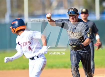 Thumbnail 2 in Kennedy vs Legacy photogallery.
