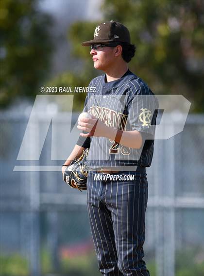 Thumbnail 2 in Kennedy vs Legacy photogallery.