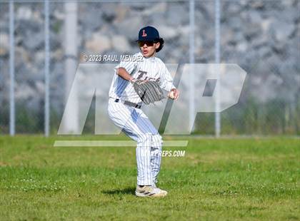 Thumbnail 2 in Kennedy vs Legacy photogallery.