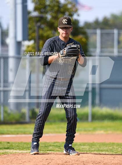 Thumbnail 2 in Kennedy vs Legacy photogallery.
