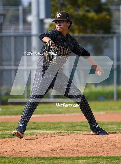 Thumbnail 3 in Kennedy vs Legacy photogallery.